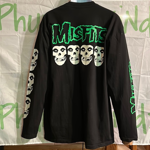 Misfits Long Sleeve Tee - Picture 3 of 6